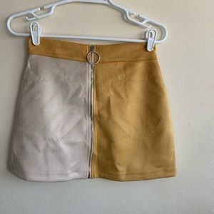 NWT Zara ZIP Up Mini Skirt